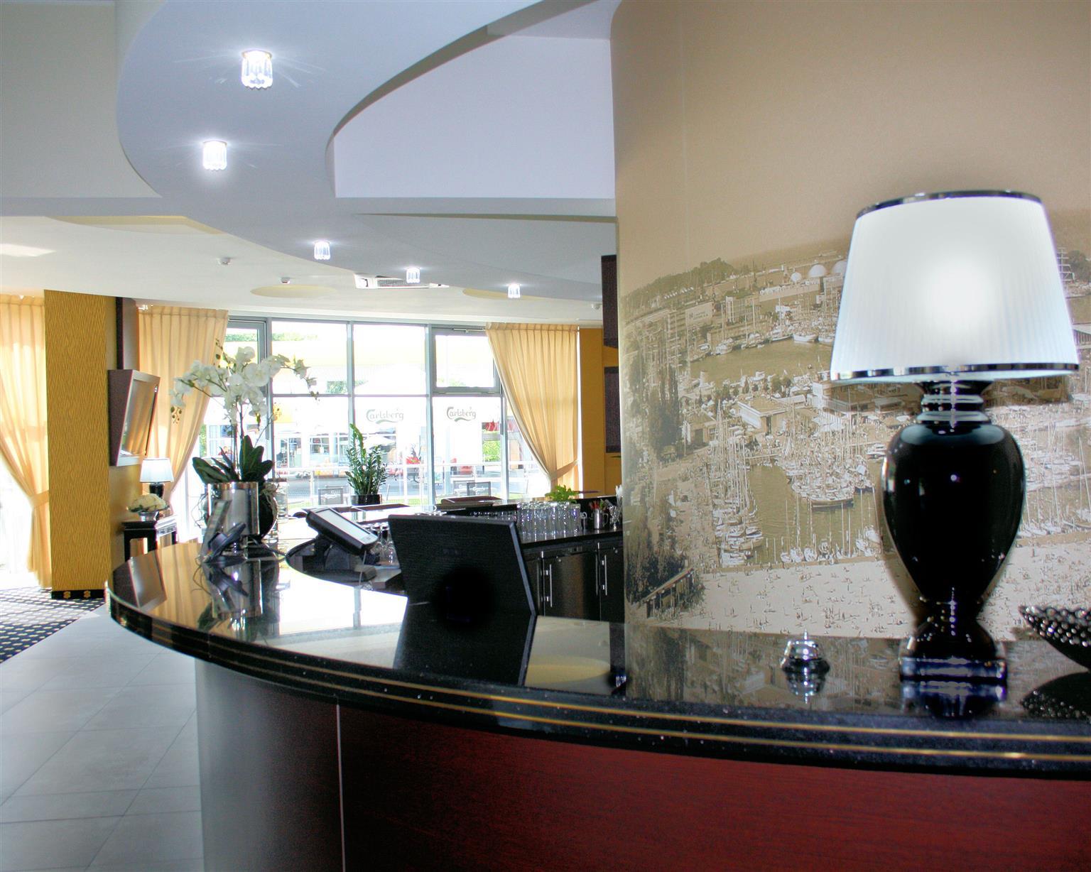 Hotel Business Faltom Gdynia Rumia Extérieur photo