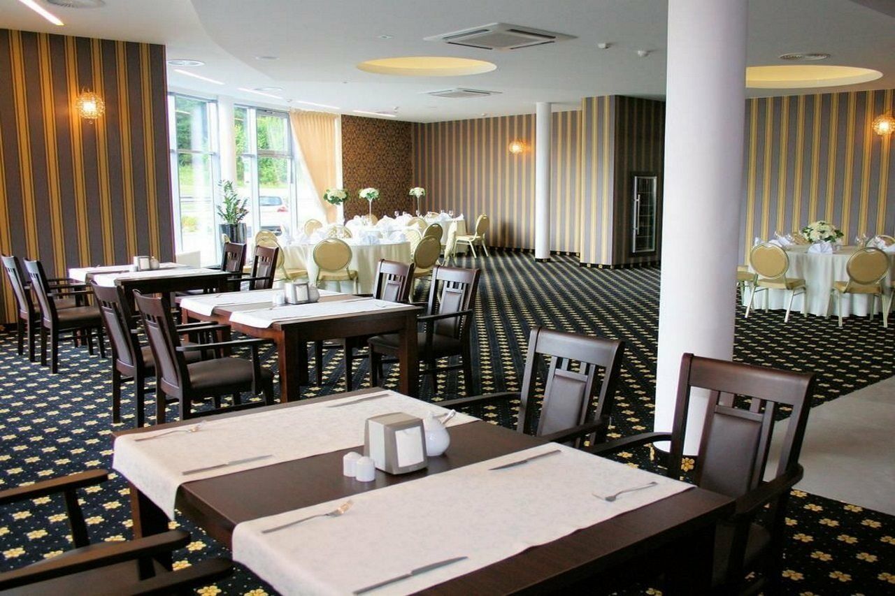 Hotel Business Faltom Gdynia Rumia Extérieur photo